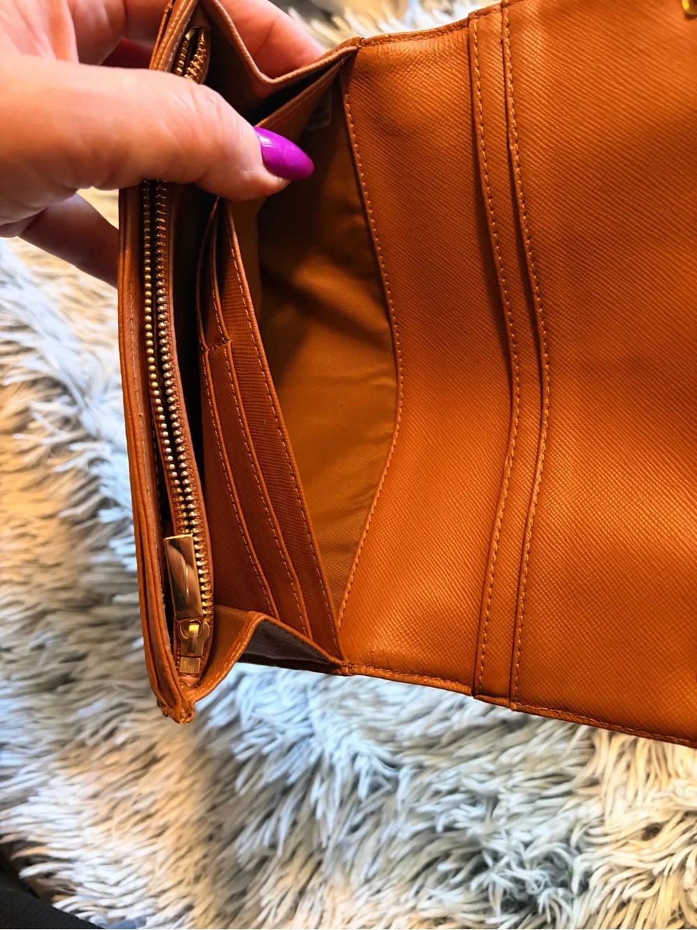 Tory Burch Continental Flap Wallet